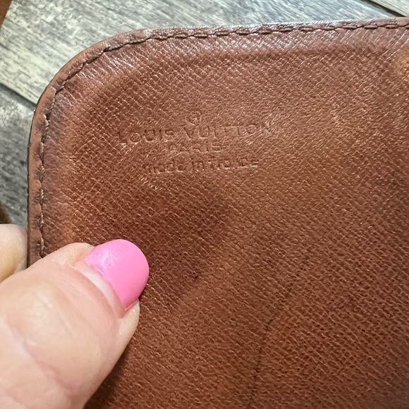 Authentic! Louis Vuitton crossbody - Picture 5 of 6
